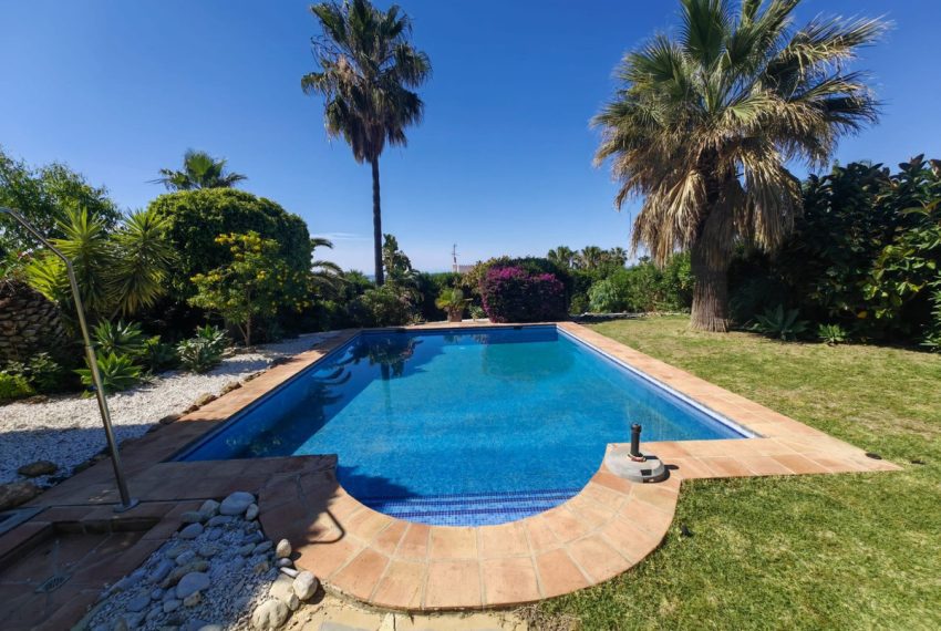 R5173057-Villa-For-Sale-Estepona-Detached-3-Beds-289-Built-2