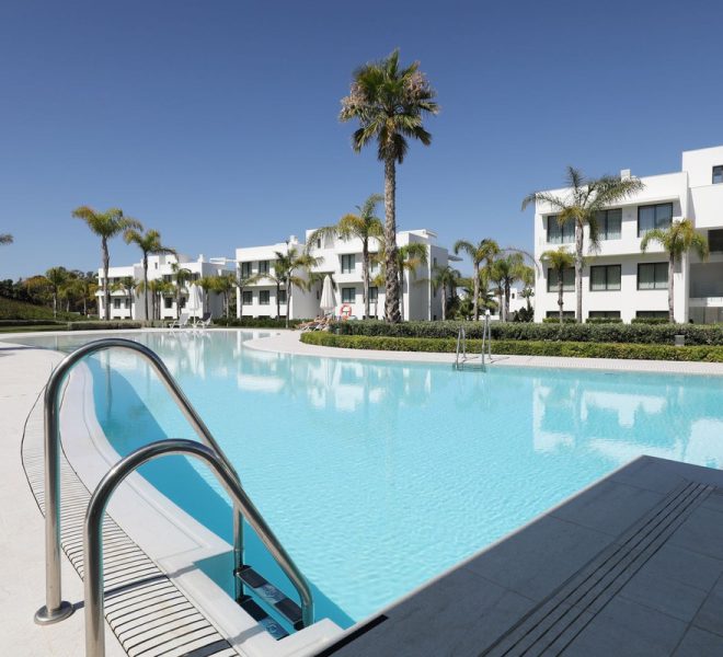 R5173066-Image 1-Duplex - 4 Beds - 182 Built