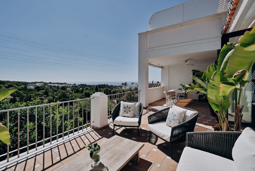 R5173534-Townhouse-For-Sale-The-Golden-Mile-Detached-4-Beds-148-Built