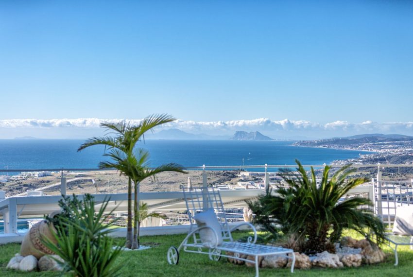 R5173648-Villa-For-Sale-Estepona-Detached-7-Beds-900-Built-11