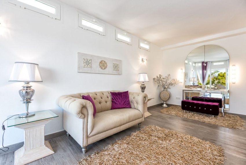 R5173648-Villa-For-Sale-Estepona-Detached-7-Beds-900-Built-16