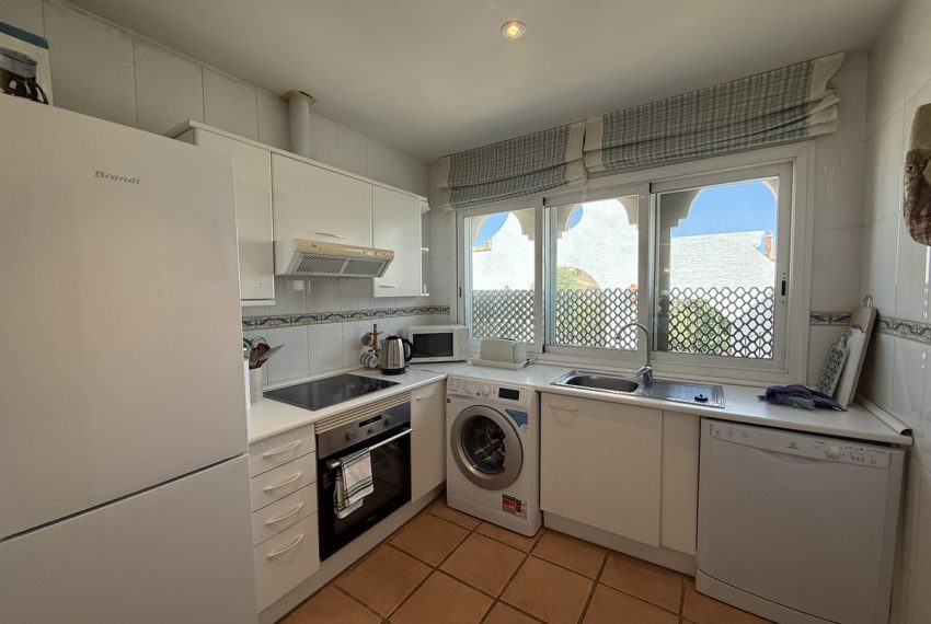 R5173657-Apartment-For-Sale-El-Presidente-Penthouse-2-Beds-93-Built-3