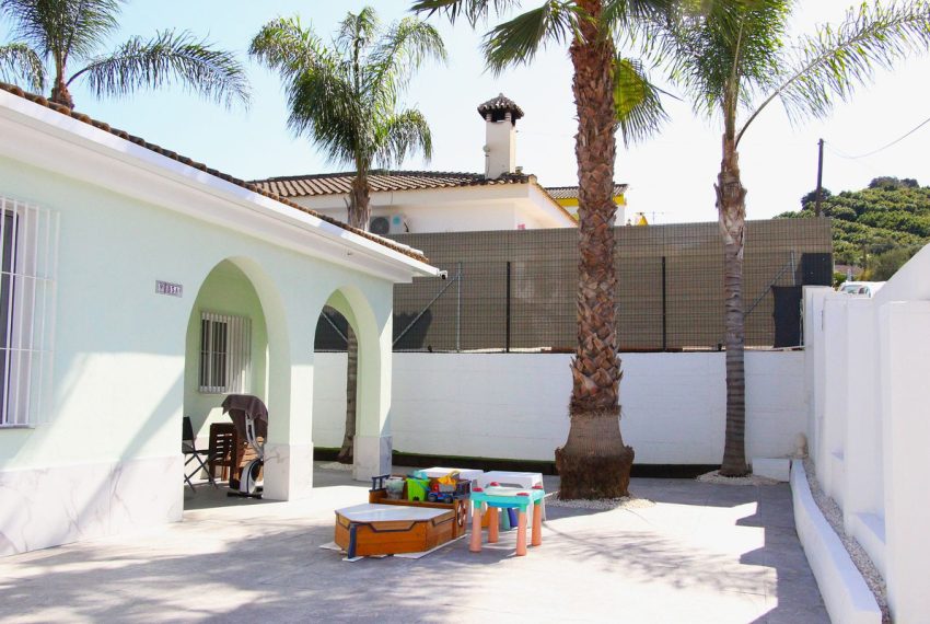R5173660-Villa-For-Sale-Coin-Detached-2-Beds-161-Built-2