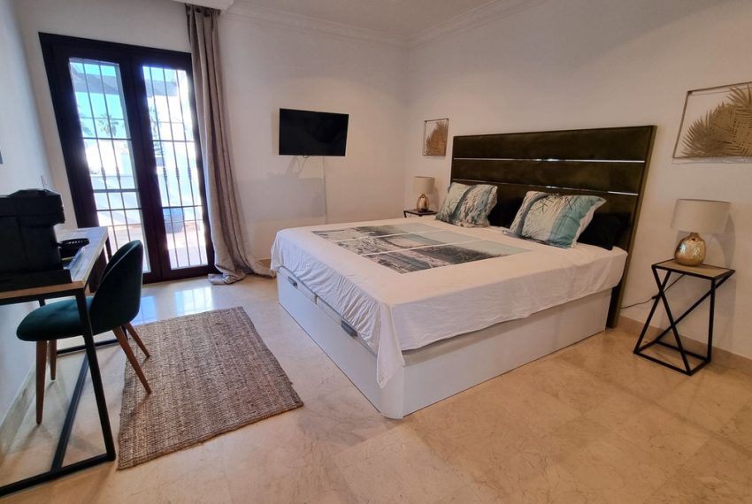 R5173849-Villa-For-Sale-El-Rosario-Detached-7-Beds-647-Built-13