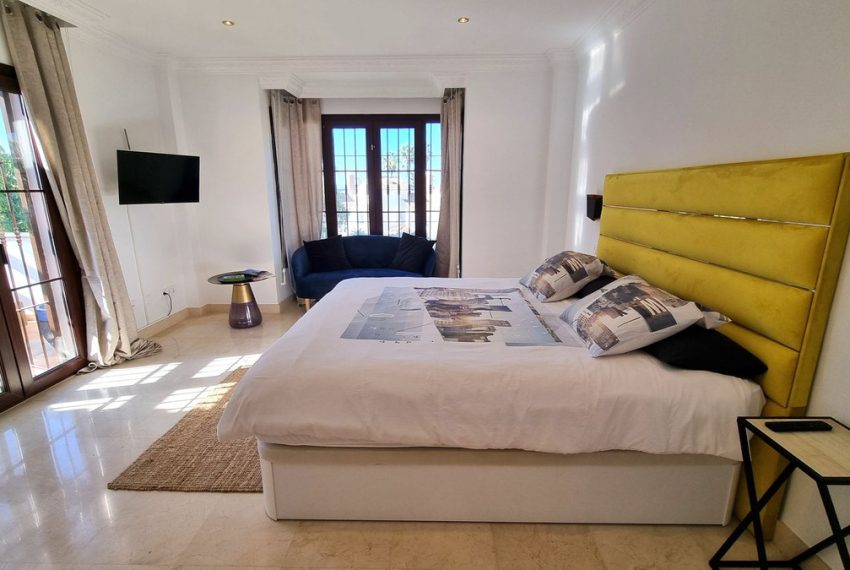 R5173849-Villa-For-Sale-El-Rosario-Detached-7-Beds-647-Built-8