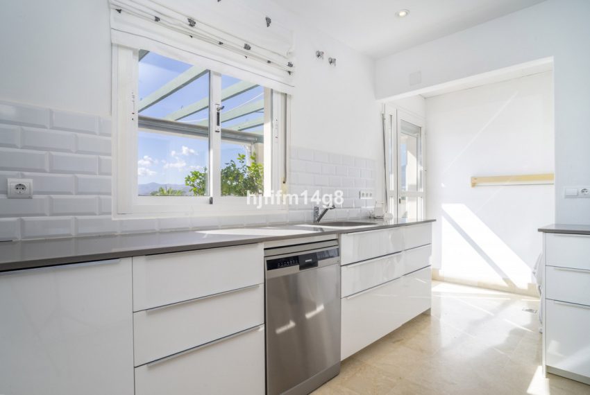 R5173996-Apartment-For-Sale-Nueva-Andalucia-Penthouse-3-Beds-161-Built-9