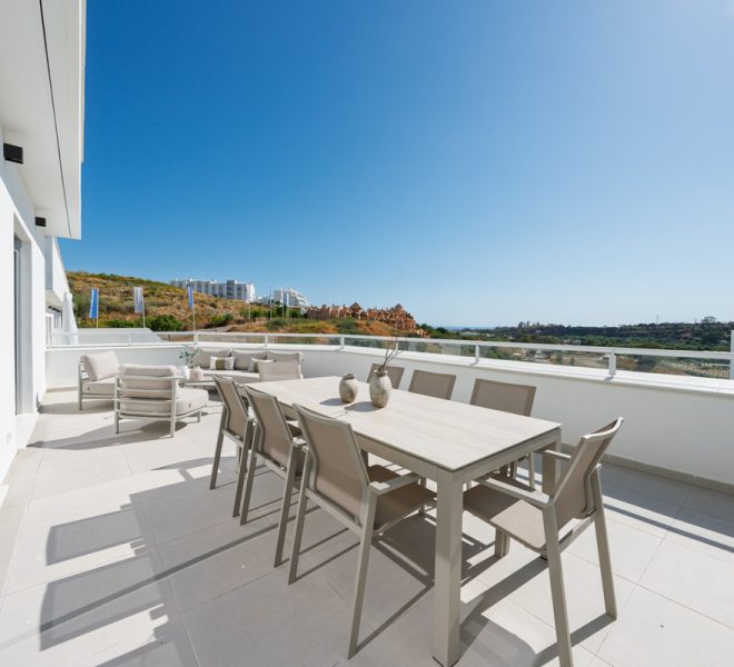 R5174041-Image 1-Penthouse Duplex - 3 Beds - 179 Built