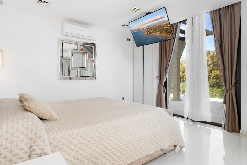 R5174071-Villa-For-Sale-Nueva-Andalucia-Detached-5-Beds-635-Built-12