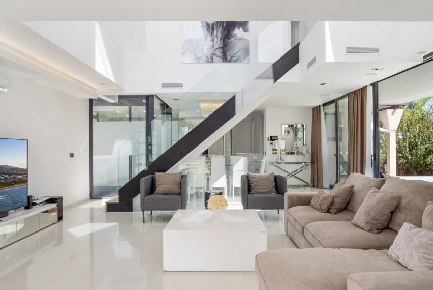 R5174071-Villa-For-Sale-Nueva-Andalucia-Detached-5-Beds-635-Built-5