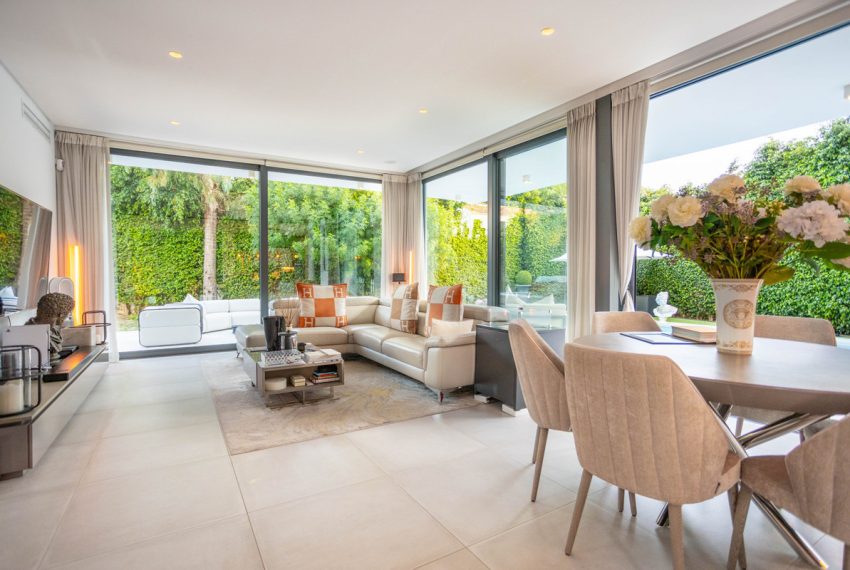 R5174350-Villa-For-Sale-Estepona-Detached-4-Beds-285-Built-8