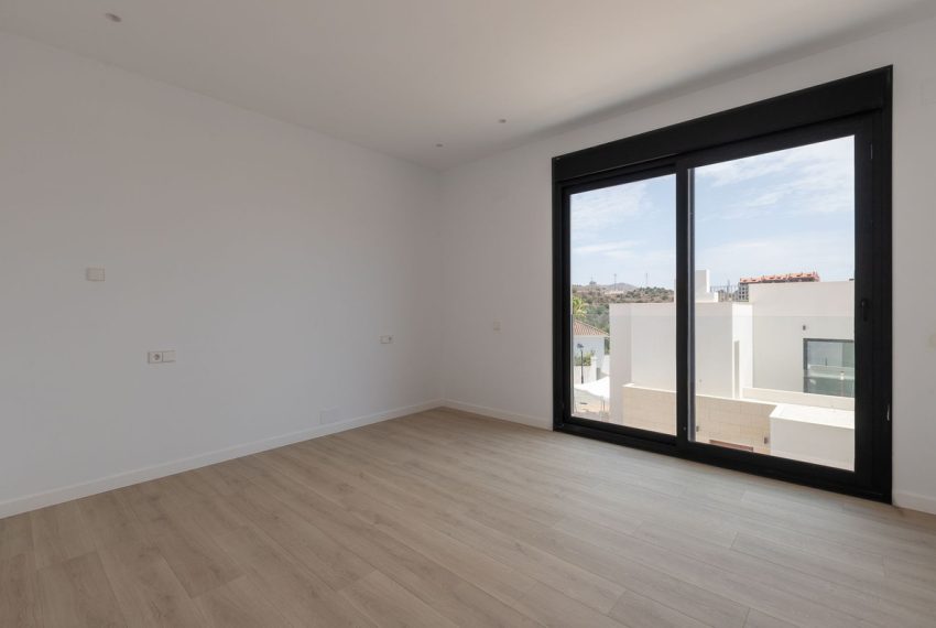 R5176522-Villa-For-Sale-Elviria-Detached-4-Beds-429-Built-12