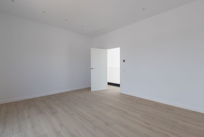 R5176522-Villa-For-Sale-Elviria-Detached-4-Beds-429-Built-13