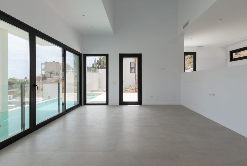 R5176522-Villa-For-Sale-Elviria-Detached-4-Beds-429-Built-2