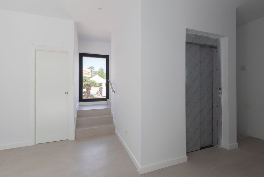 R5176522-Villa-For-Sale-Elviria-Detached-4-Beds-429-Built-8