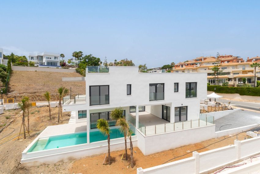R5176522-Villa-For-Sale-Elviria-Detached-4-Beds-429-Built