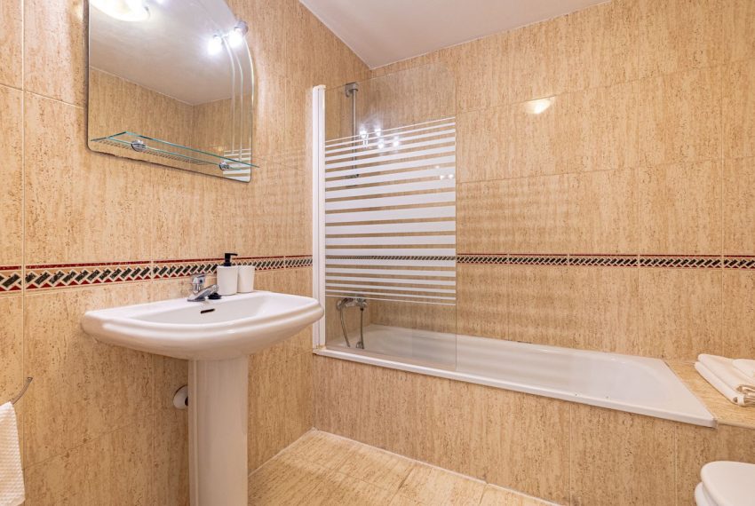 R5177425-Apartment-For-Sale-Nueva-Andalucia-Middle-Floor-2-Beds-107-Built-19