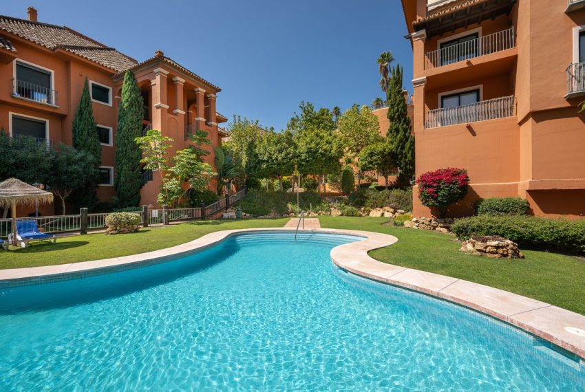 R5177623-Apartment-For-Sale-Benahavis-Middle-Floor-3-Beds-153-Built