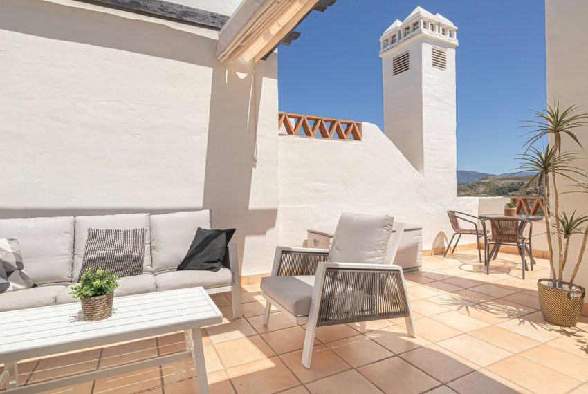 R5177632-Apartment-For-Sale-Estepona-Penthouse-Duplex-2-Beds-94-Built-2