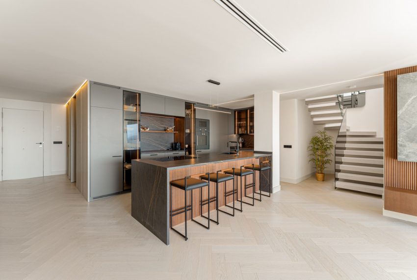 R5177716-Apartment-For-Sale-La-Quinta-Penthouse-Duplex-4-Beds-253-Built-5