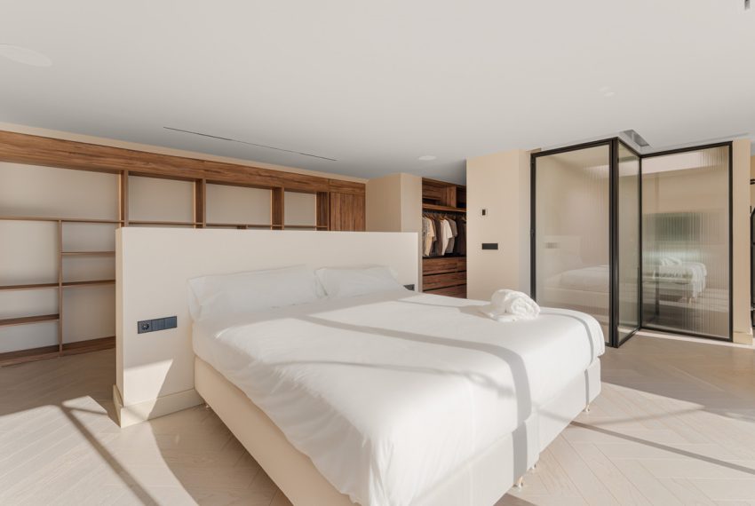 R5177716-Apartment-For-Sale-La-Quinta-Penthouse-Duplex-4-Beds-253-Built-8