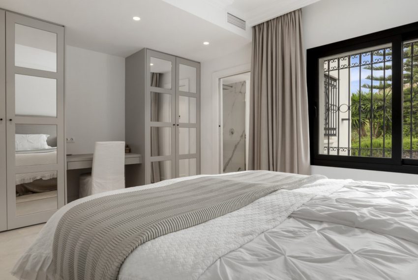 R5177764-Villa-For-Sale-Benahavis-Detached-5-Beds-457-Built-19