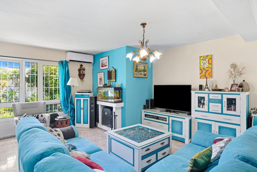 R5177767-Villa-For-Sale-Marbella-Detached-5-Beds-205-Built-1