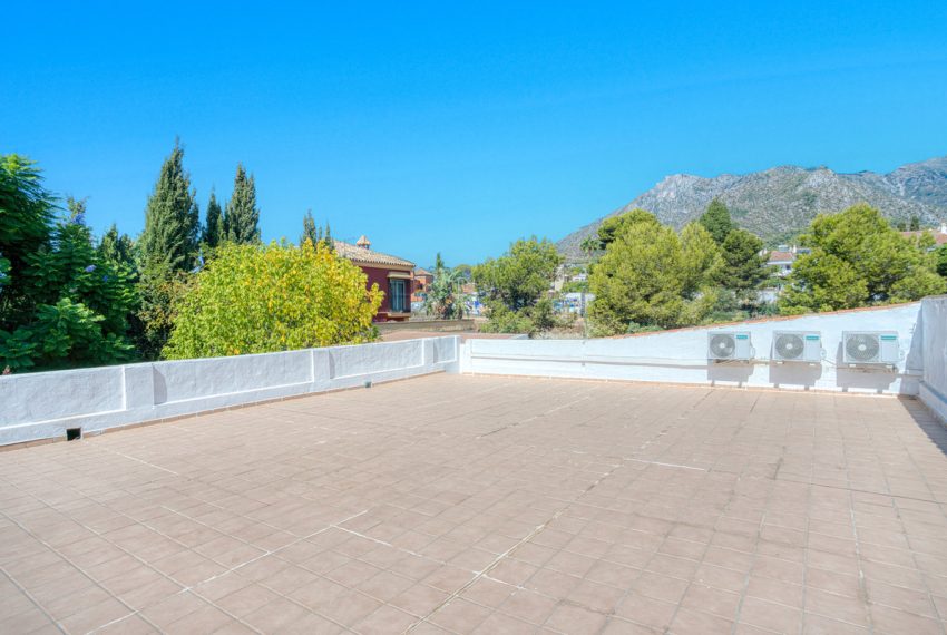 R5177767-Villa-For-Sale-Marbella-Detached-5-Beds-205-Built-14