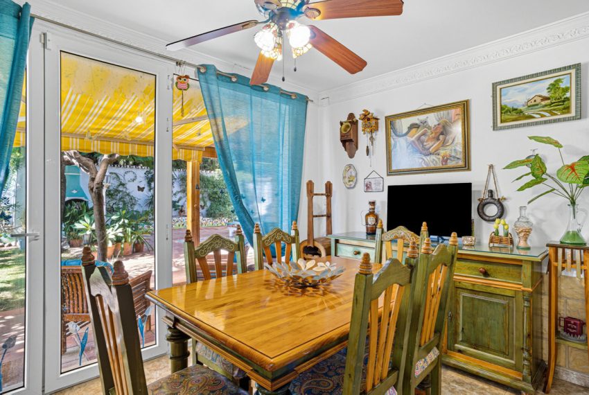 R5177767-Villa-For-Sale-Marbella-Detached-5-Beds-205-Built-15