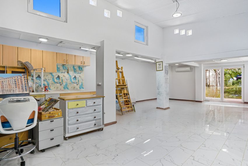R5177767-Villa-For-Sale-Marbella-Detached-5-Beds-205-Built-19