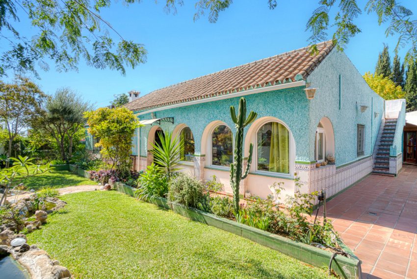 R5177767-Villa-For-Sale-Marbella-Detached-5-Beds-205-Built-4