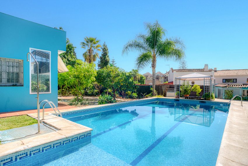 R5177767-Villa-For-Sale-Marbella-Detached-5-Beds-205-Built-7