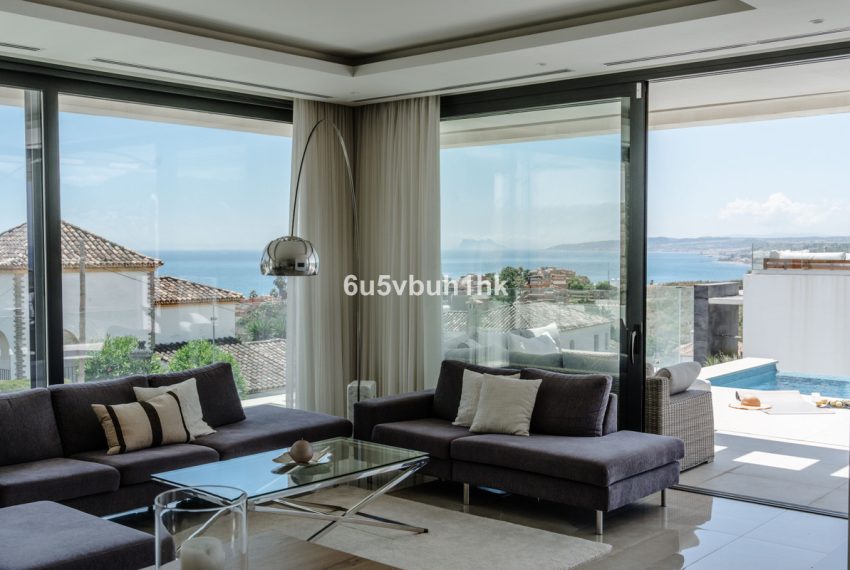 R5178148-Townhouse-For-Sale-Estepona-Terraced-5-Beds-508-Built-2