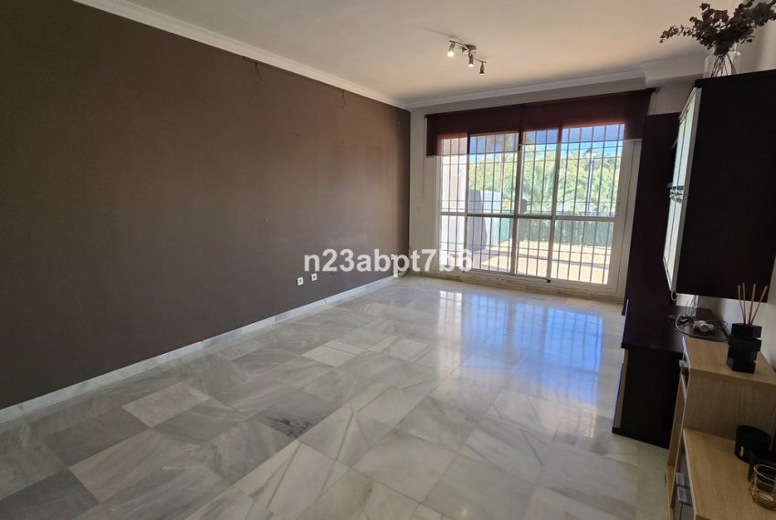 R5179111-Apartment-For-Sale-Nueva-Andalucia-Ground-Floor-2-Beds-86-Built-1
