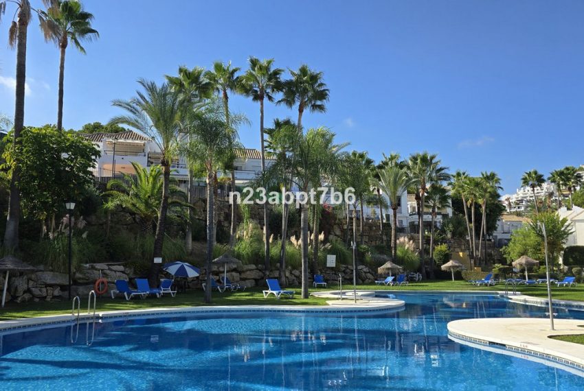 R5179111-Apartment-For-Sale-Nueva-Andalucia-Ground-Floor-2-Beds-86-Built
