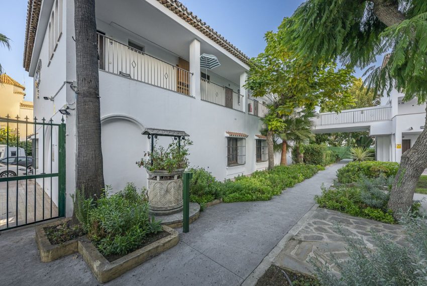 R5179144-Studio-For-Sale-Estepona-Ground-Floor-1-Beds-34-Built-1