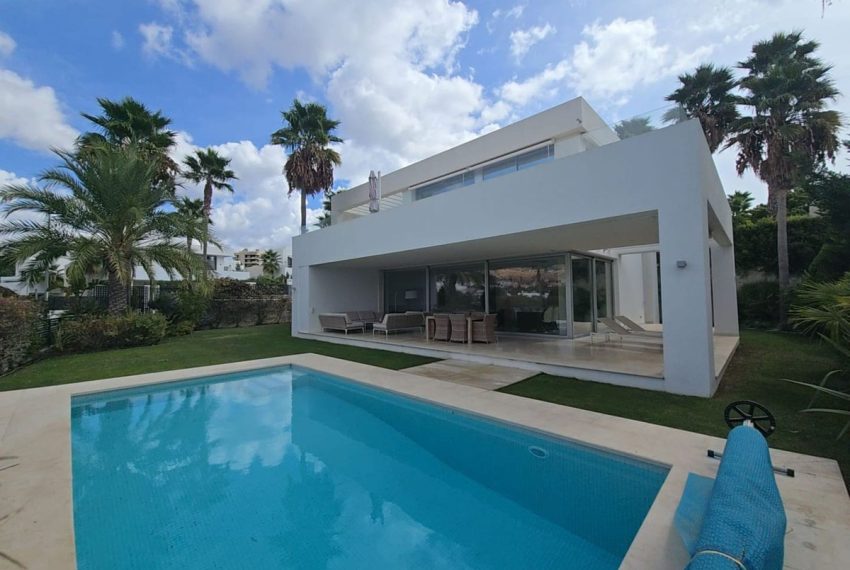 R5179285-Villa-For-Sale-Rio-Real-Detached-3-Beds-193-Built-3