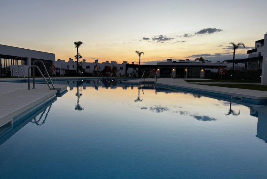 R5179294-Apartment-For-Sale-Estepona-Penthouse-2-Beds-76-Built-2
