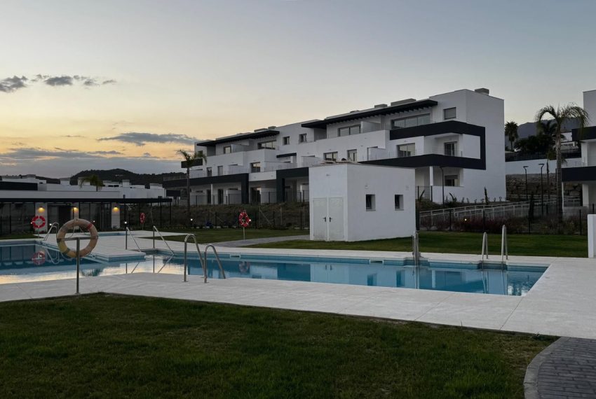 R5179294-Apartment-For-Sale-Estepona-Penthouse-2-Beds-76-Built-5