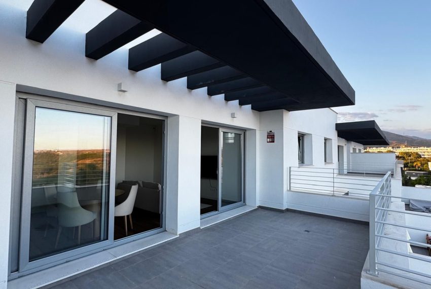 R5179294-Apartment-For-Sale-Estepona-Penthouse-2-Beds-76-Built