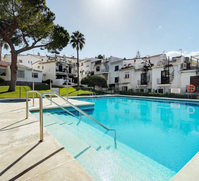 R5179339-Image 1-Terraced - 2 Beds - 93 Built