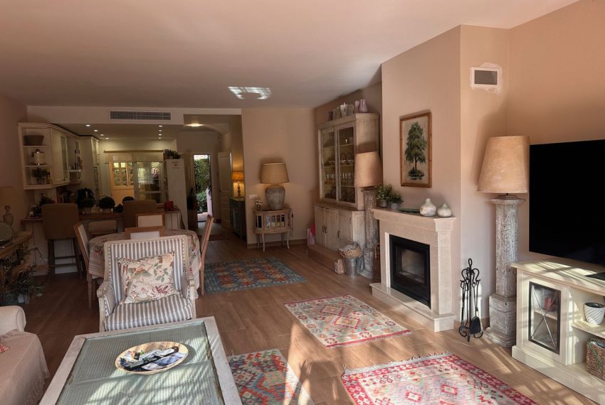 R5179396-Villa-For-Sale-Nagueles-Semi-Detached-3-Beds-304-Built-3