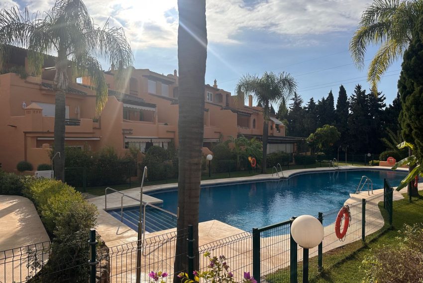 R5179396-Villa-For-Sale-Nagueles-Semi-Detached-3-Beds-304-Built-6