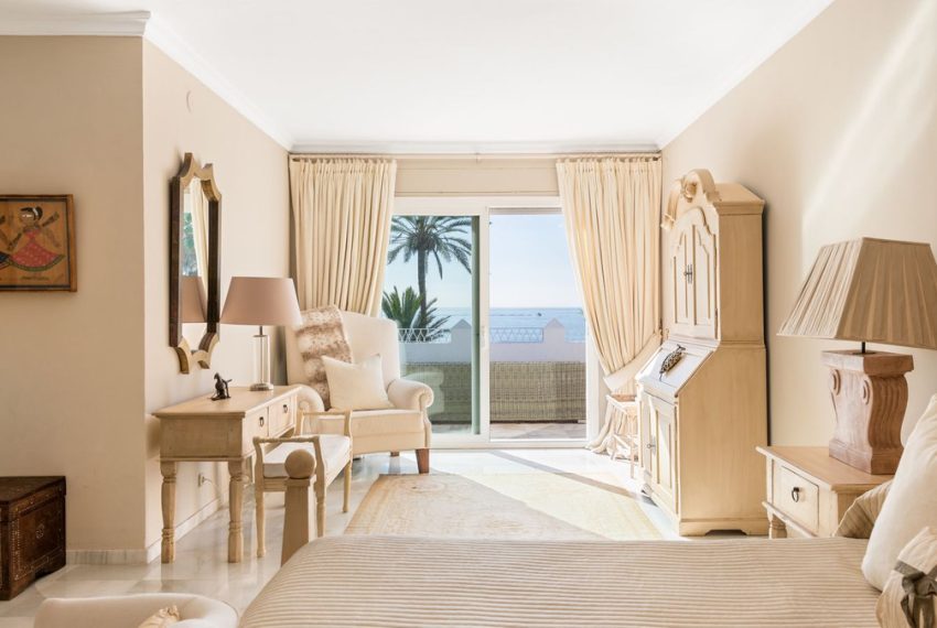 R5179402-Villa-For-Sale-Los-Monteros-Detached-5-Beds-866-Built-17