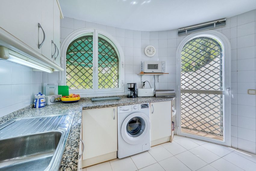 R5179537-Villa-For-Sale-Nueva-Andalucia-Detached-4-Beds-167-Built-11