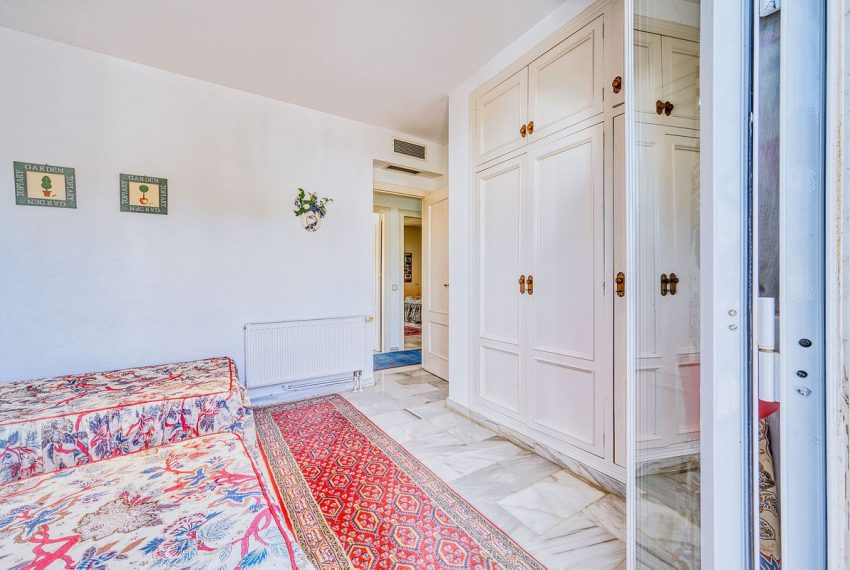 R5179537-Villa-For-Sale-Nueva-Andalucia-Detached-4-Beds-167-Built-16