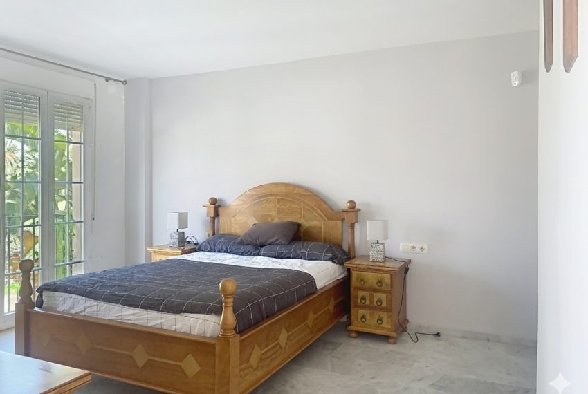 R5179825-Villa-For-Sale-Guadalmina-Alta-Semi-Detached-4-Beds-254-Built-19