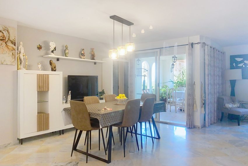 R5179825-Villa-For-Sale-Guadalmina-Alta-Semi-Detached-4-Beds-254-Built-4