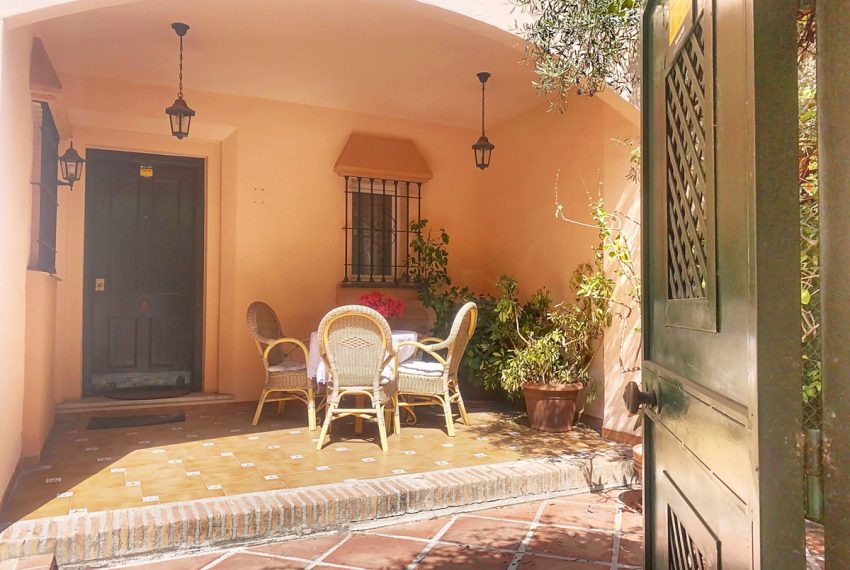R5179825-Villa-For-Sale-Guadalmina-Alta-Semi-Detached-4-Beds-254-Built