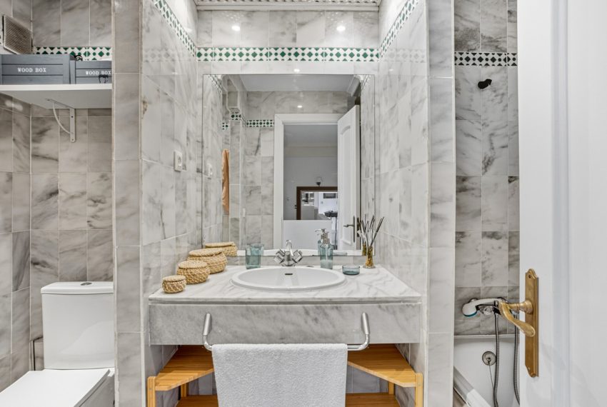 R5179837-Townhouse-For-Sale-The-Golden-Mile-Terraced-3-Beds-221-Built-15