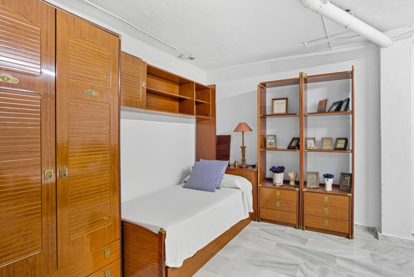 R5179837-Townhouse-For-Sale-The-Golden-Mile-Terraced-3-Beds-221-Built-18